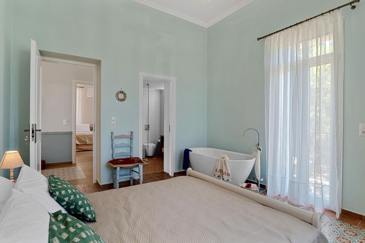 Villa Remedio Neon Khorion  エクステリア 写真